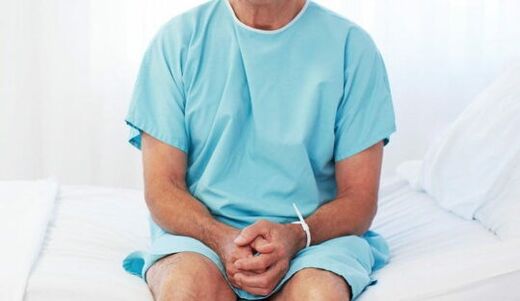 Un homme atteint de prostatite